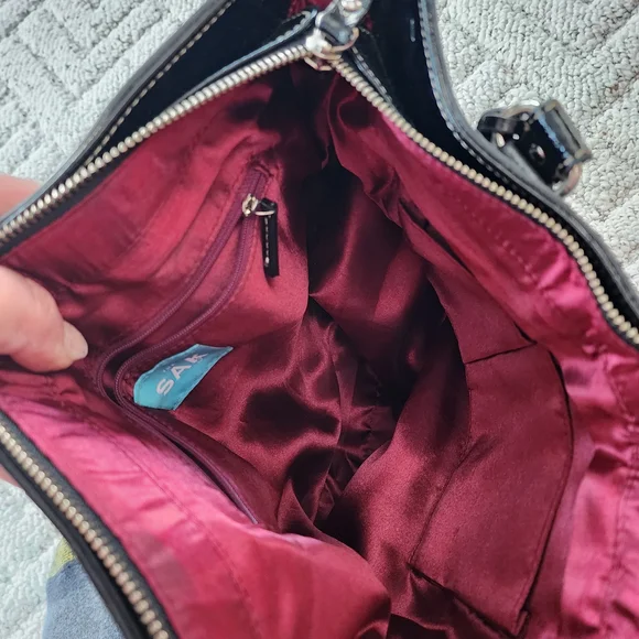 Saxx Deep Black Leather Tote Bag - Picture 12 of 16